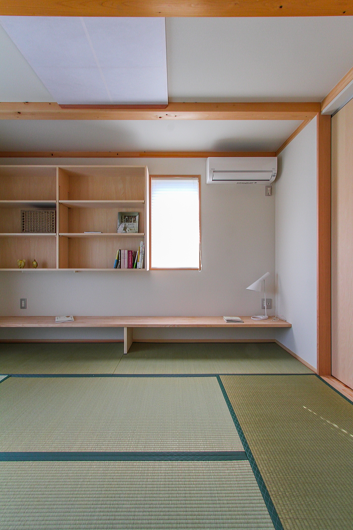 多目的に使用できる畳の寝室｜福山 草戸のいえ｜おしゃれな木の家の設計事務所コアハウス